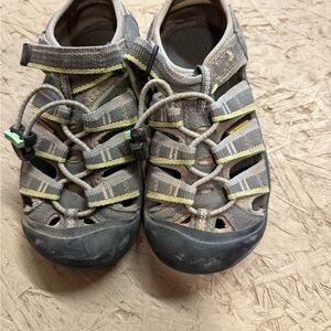 Keen Kids' Gray and Black Sandals with Yellow Accents